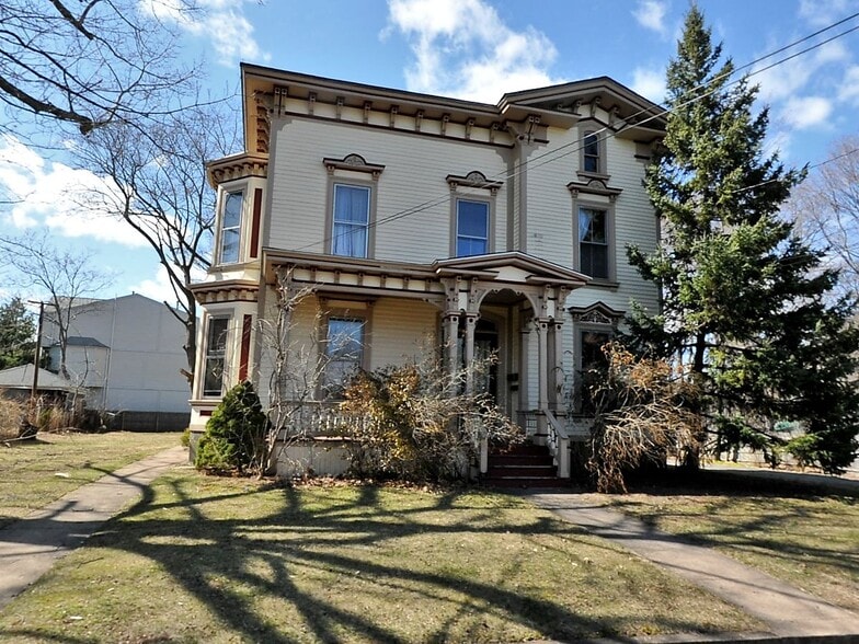 Building Photo - 88 Harrison St