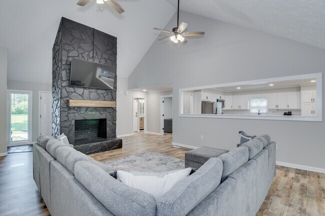 Building Photo - 219 Jasper Rd