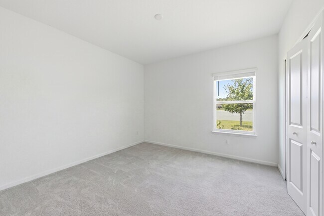 Building Photo - 85645 Stonehurst Pkwy