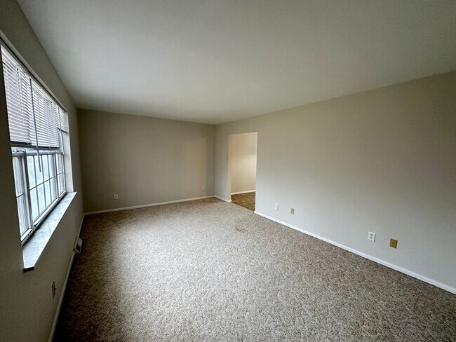 Building Photo - 9510 Brehm Rd