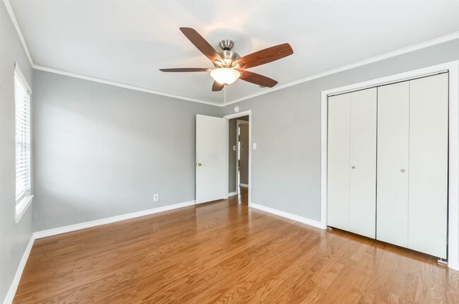 Building Photo - 4615 Braeburn Dr