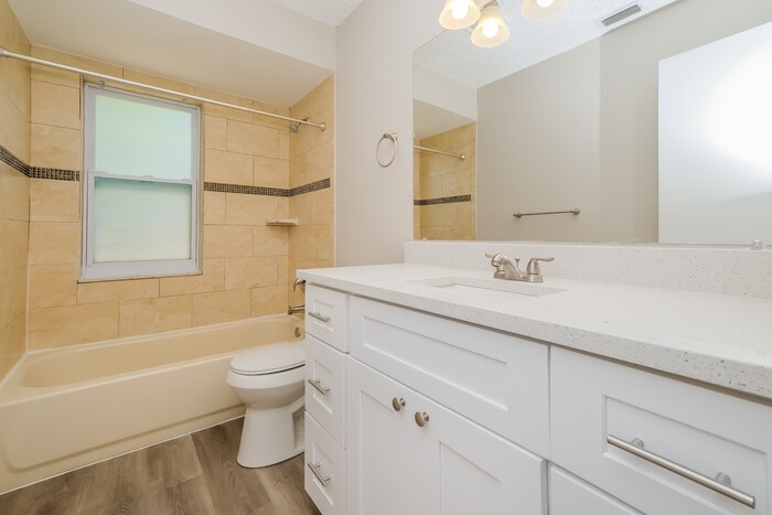 Building Photo - 8431 Duval Dr