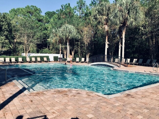 Building Photo - 2 Bed 2 Bath, attached Garage, in Gated Community off Kernan and Atlantic