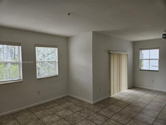 Building Photo - 8800 NW 97th Ave