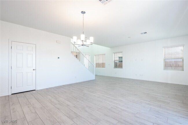 Building Photo - 8142 Skye Vineyard Dr