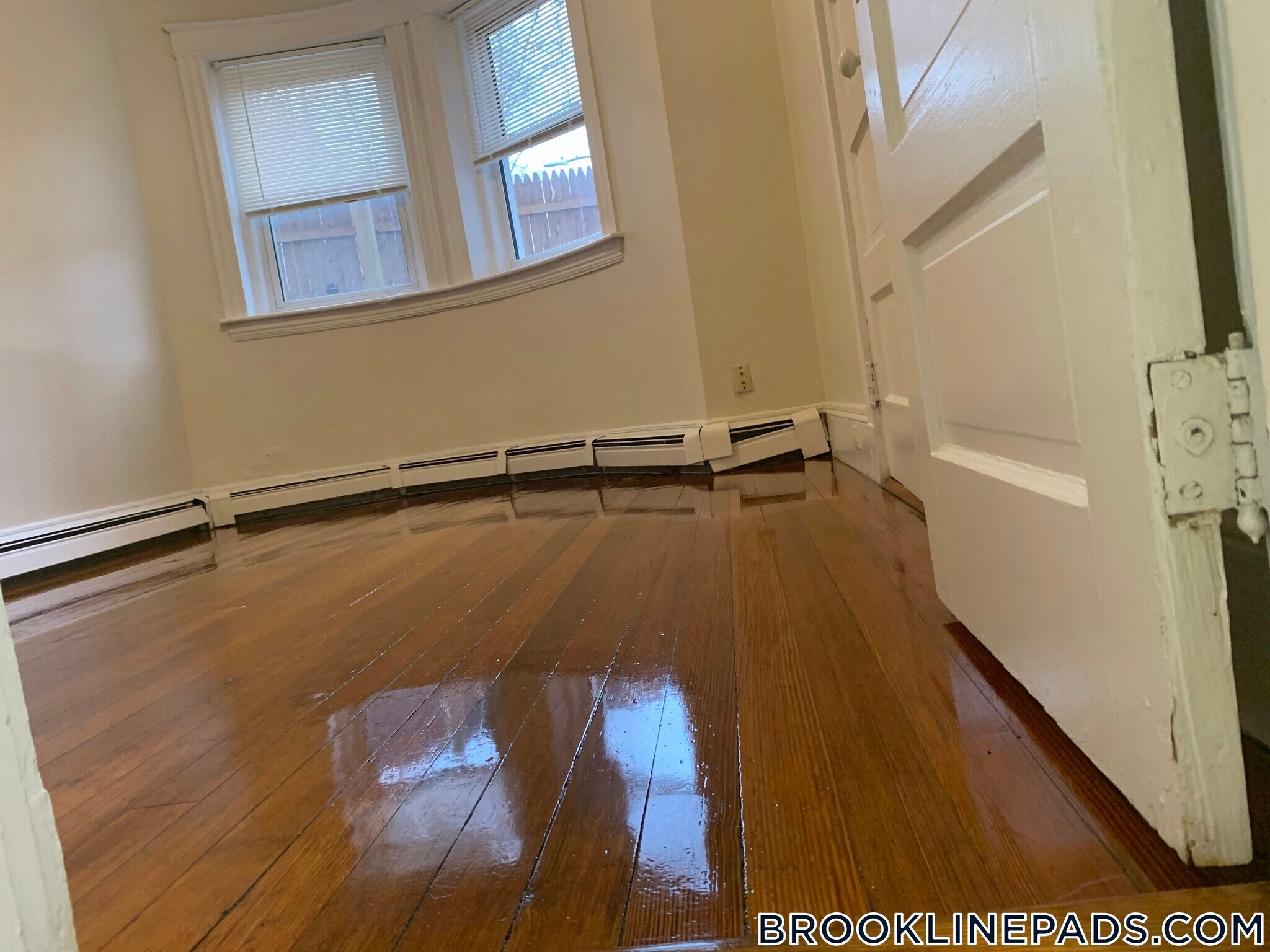 Building Photo - 208 Winthrop Rd