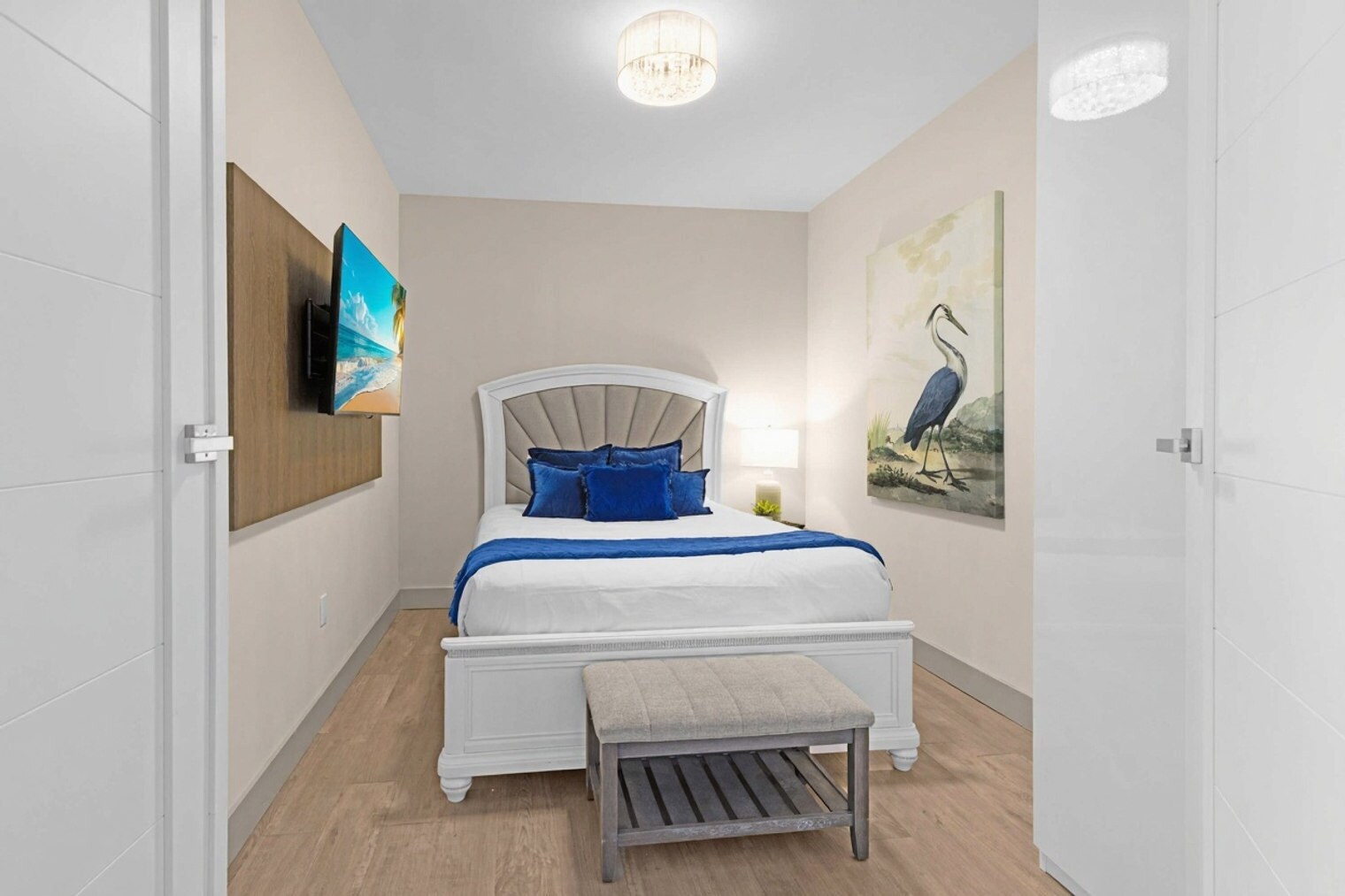 Building Photo - 111 N Ocean Dr