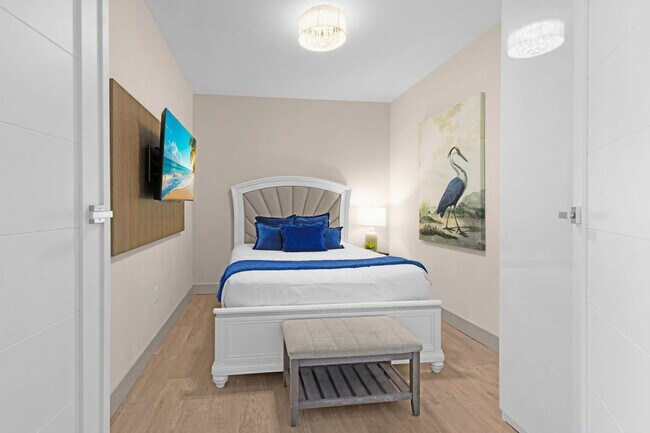 Building Photo - 111 N Ocean Dr
