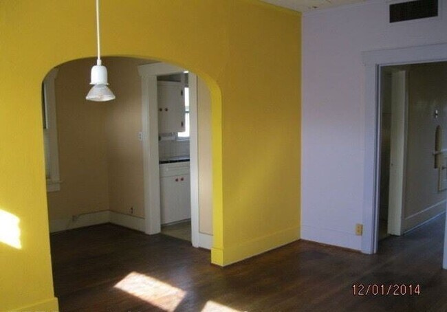 Building Photo - West University Duplex
