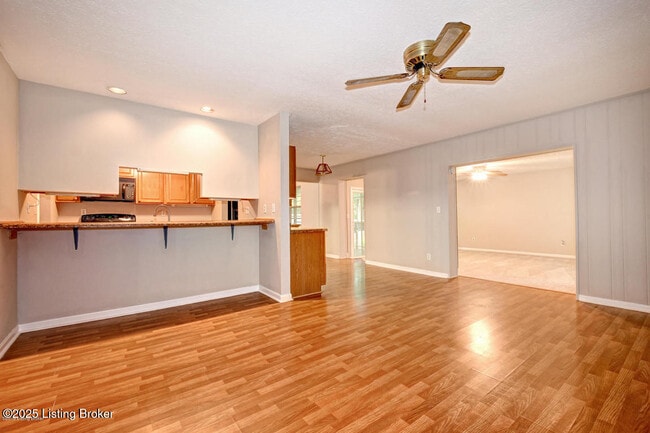 Building Photo - 3820 RiverOaks Ln