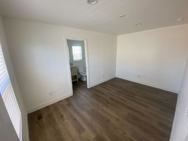 Building Photo - 2060 N Center St