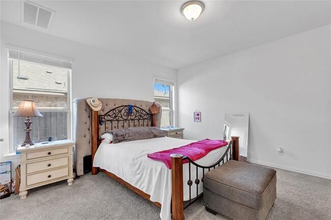 Building Photo - 122 Shagbark Trl