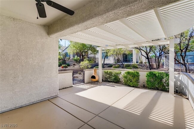 Building Photo - 2581 Palentina St