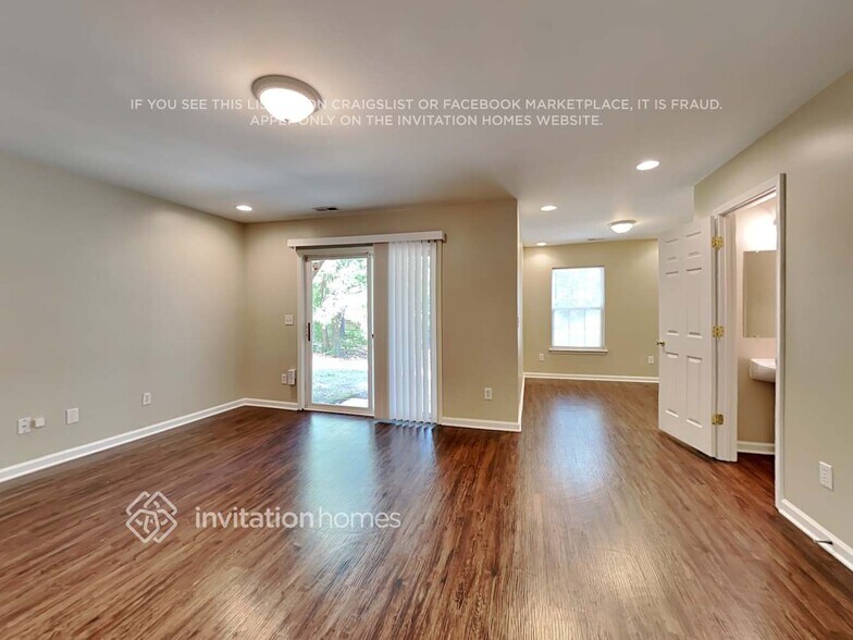 Building Photo - 8704 Winding River Way