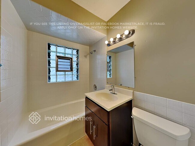 Building Photo - 9219 S 51st Ave