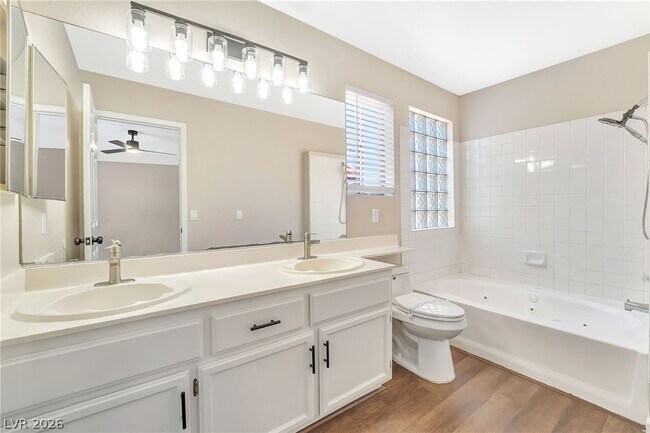 Building Photo - 966 Pack Saddle Ct
