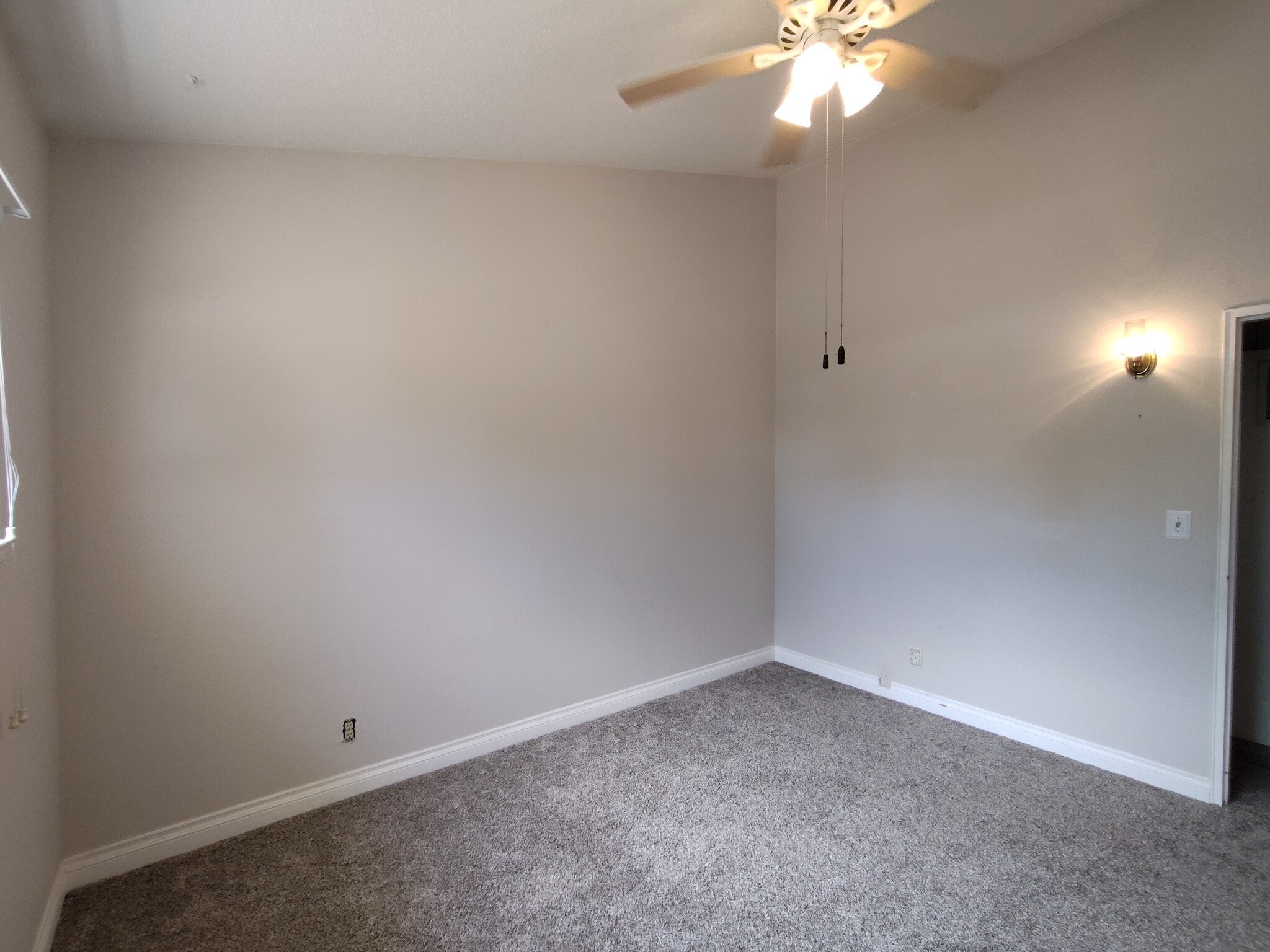 Building Photo - 43710 Rimvale Ave