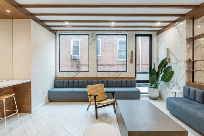 Building Photo - 2 bedroom in BROOKLYN NY 11204