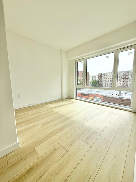 Building Photo - 227 Clarkson Ave