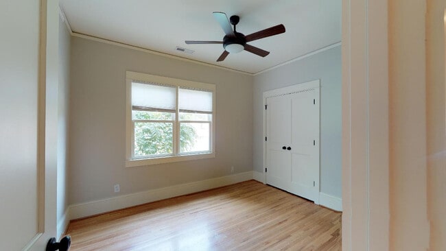 Building Photo - Beautiful Renovated Duplex in Wilmore!