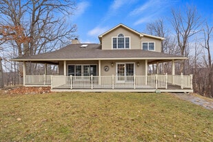 Building Photo - 5265 Old West Lake Rd