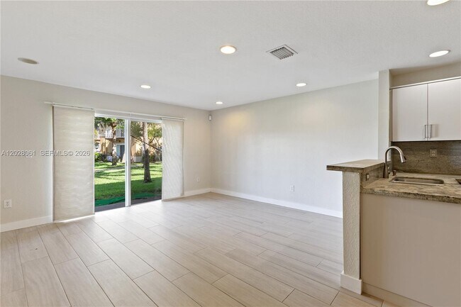 Building Photo - 3126 SW 128th Ave