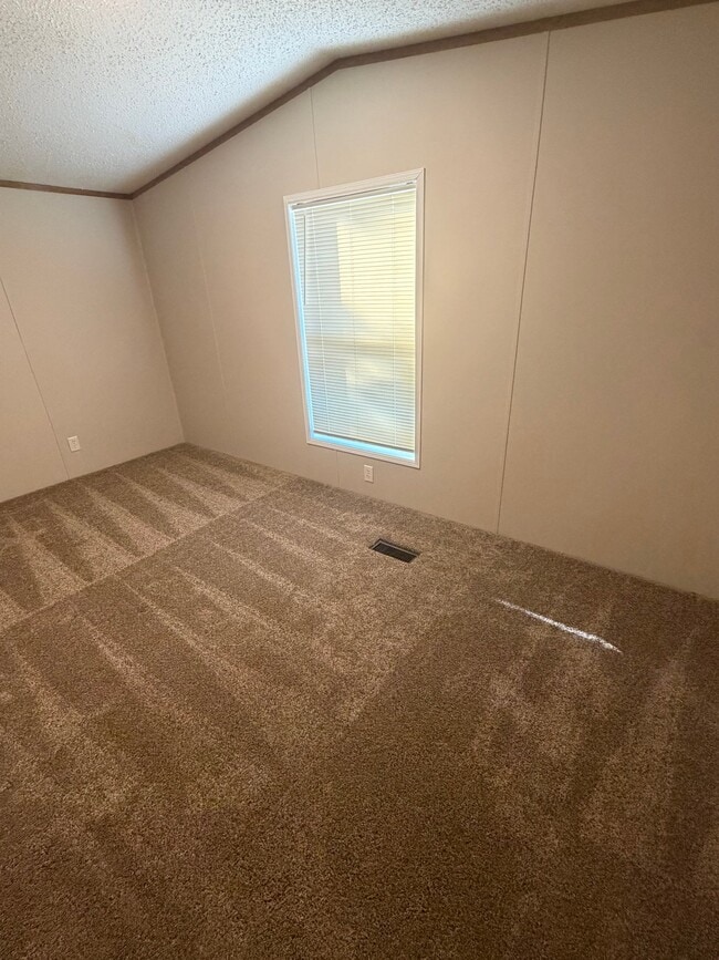 Building Photo - 4664 US-30
