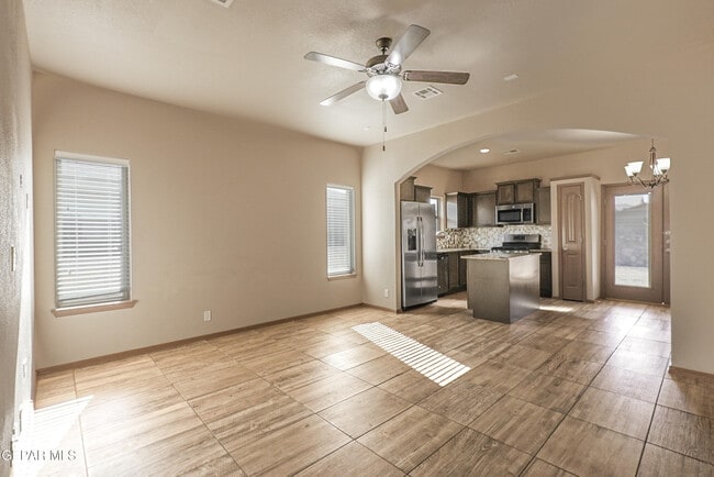 Building Photo - 4941 Ruben Soto