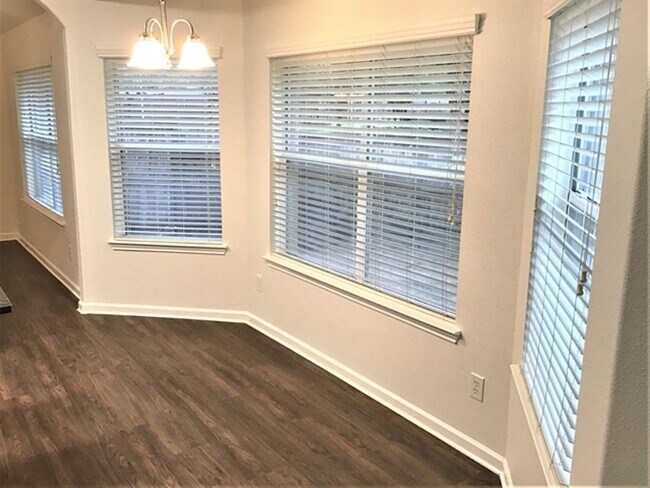 Building Photo - 4910 Monarch Meadow Ln