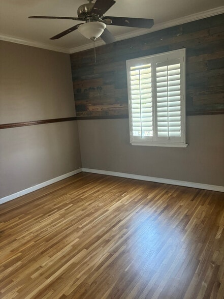 Building Photo - 9703 Richeon Ave