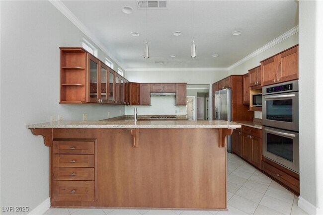 Building Photo - 8949 Diamond Falls Dr