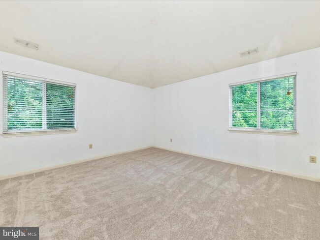 Building Photo - 2106 Whitehall Rd