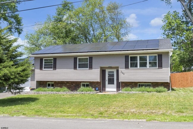 Primary Photo - 226 Juniper Ave