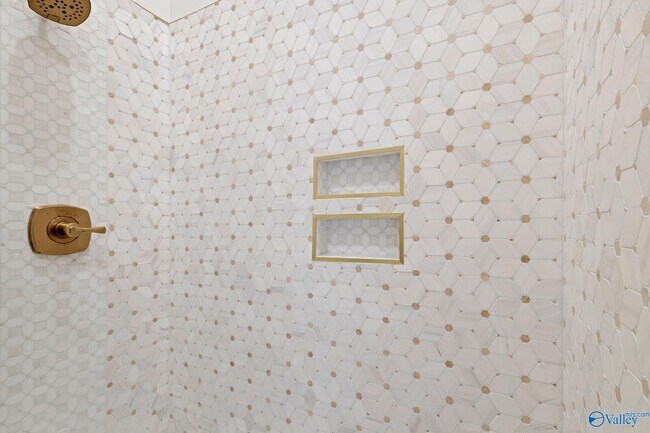 Building Photo - 719 Bank St NW