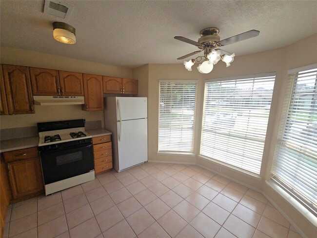 Building Photo - 11130 Thunderhaven Dr