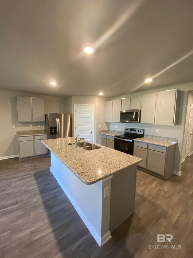 Building Photo - 270 Preston Wy