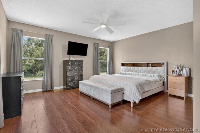 Building Photo - 5758 Benbow Ct