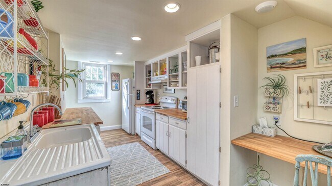 Building Photo - 126 N Buffalo Ave