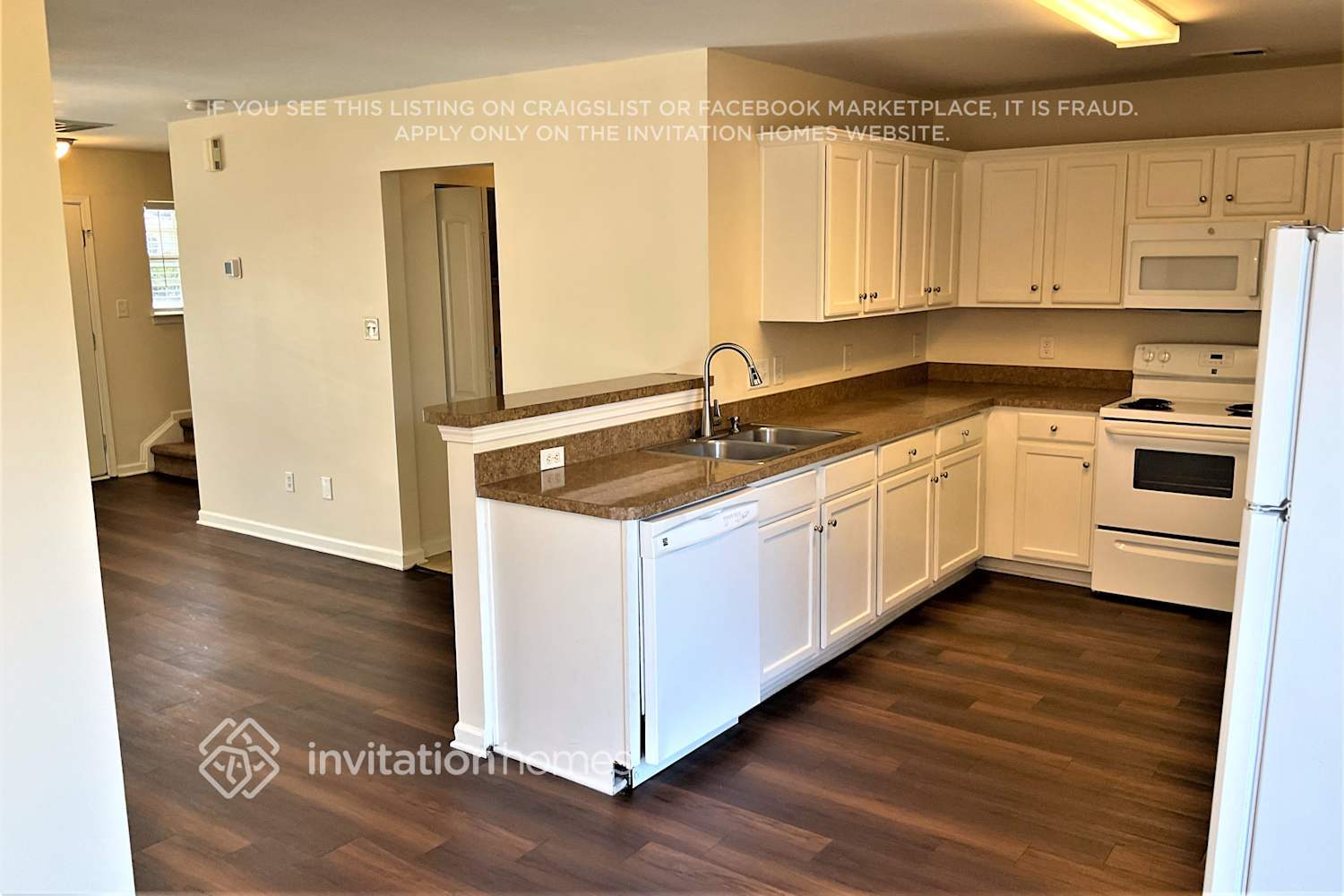 Building Photo - 310 Holton Dr