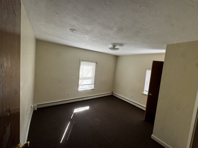 Building Photo - 149 Adams St