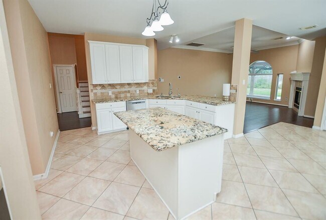 Building Photo - 1814 Maidenhair Ln