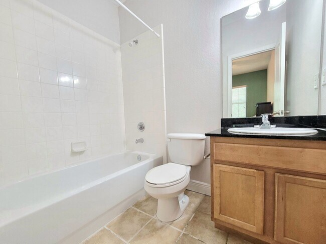 Building Photo - Chase Hollow #44