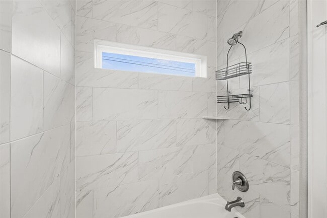 Building Photo - 11909 Primrose Creek Trail