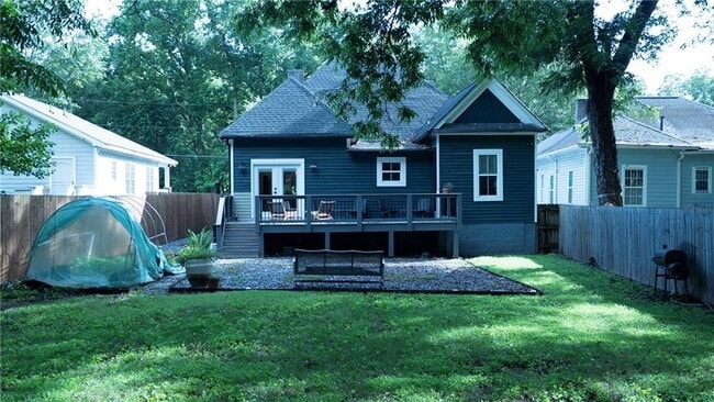 Building Photo - 1021 Lawton Ave SW