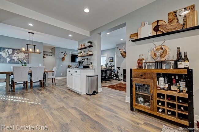 Building Photo - 15 South St