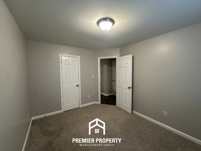 Building Photo - Newly Renovated 3BR Cordova Home | Vaulted Ceilings, Fireplace, 2-Car Garage & Luxury Primary Suite