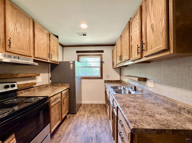 Building Photo - 111 Marilyn Dr