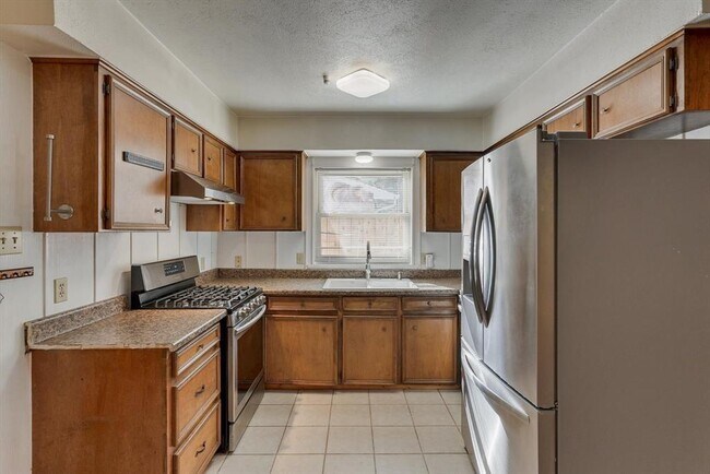 Building Photo - 3507 Hummingbird Ln