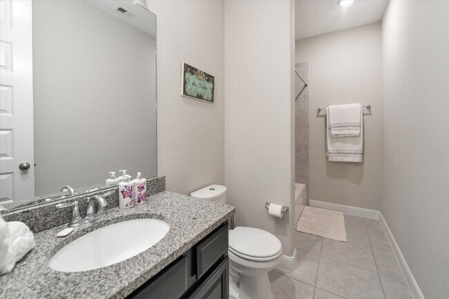 Building Photo - 8102 Sutton Crest Dr