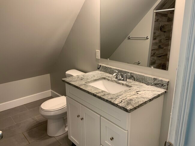 Building Photo - 23 Williams St